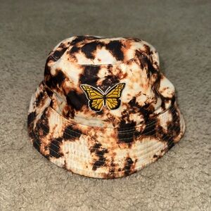 Tie-Dye Butterfly/Black Bucket Hat - Yellow/Black REVERSIBLE